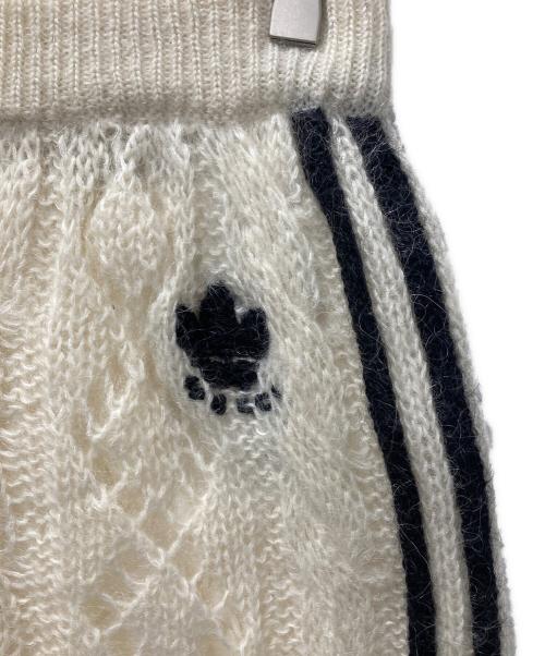 GUCCI（グッチ）GUCCI (グッチ) adidas (アディダス) モヘア トレフォイル エンブロイダリー ニット パンツ アイボリー×ブラック サイズ:XSの古着・服飾アイテム