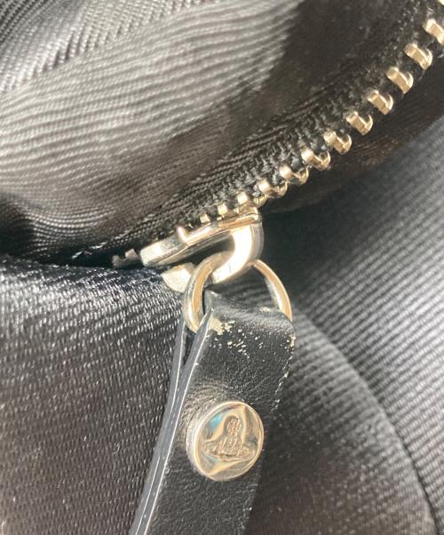 Vivienne Westwood（ヴィヴィアンウエストウッド）Vivienne Westwood (ヴィヴィアンウエストウッド) オーブ柄ショルダーバッグ ブラックの古着・服飾アイテム