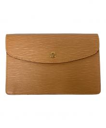 LOUIS VUITTON（ルイ ヴィトン）の古着「エピ モンテーニュ23 クラッチバッグ」｜ベージュ