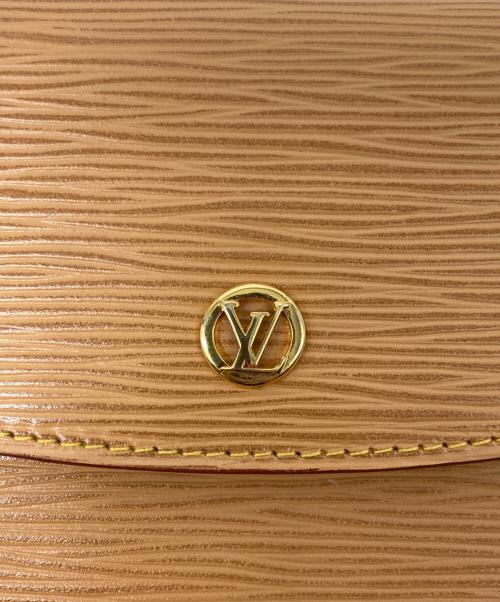 LOUIS VUITTON（ルイ ヴィトン）LOUIS VUITTON (ルイ ヴィトン) エピ モンテーニュ23 クラッチバッグ ベージュの古着・服飾アイテム