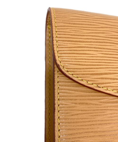 LOUIS VUITTON（ルイ ヴィトン）LOUIS VUITTON (ルイ ヴィトン) エピ モンテーニュ23 クラッチバッグ ベージュの古着・服飾アイテム