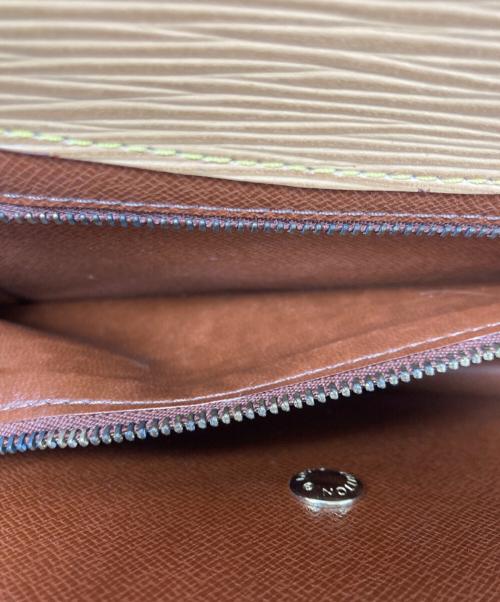 LOUIS VUITTON（ルイ ヴィトン）LOUIS VUITTON (ルイ ヴィトン) エピ モンテーニュ23 クラッチバッグ ベージュの古着・服飾アイテム