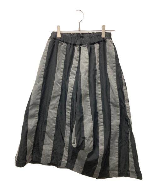 COMME des GARCONS COMME des GARCONS（コムデギャルソン コムデギャルソン）COMME des GARCONS COMME des GARCONS (コムデギャルソン コムデギャルソン) ストライプサルエルパンツ グレー×ブラック サイズ:XSの古着・服飾アイテム