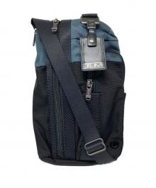 TUMI（トゥミ）の古着「Aurora アルファスリングバッグ」｜ブラック×ブルー