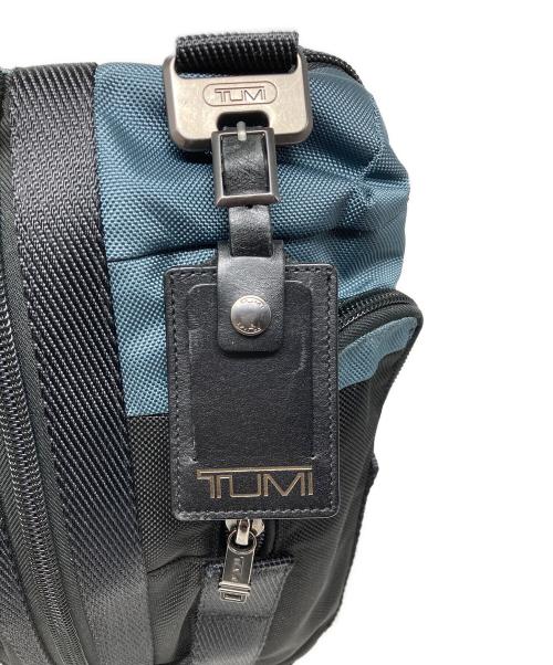 TUMI（トゥミ）TUMI (トゥミ) Aurora アルファスリングバッグ ブラック×ブルーの古着・服飾アイテム