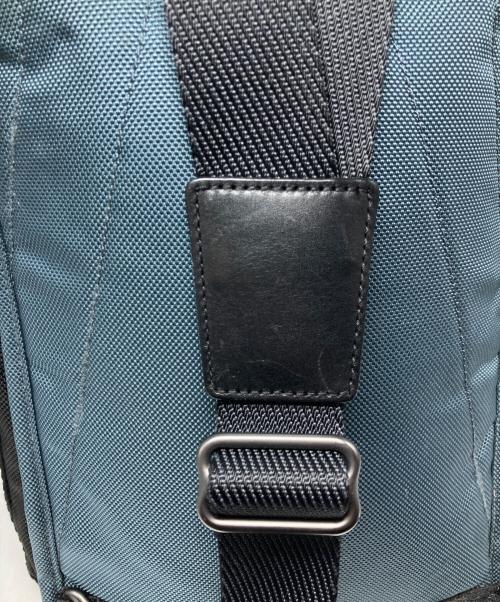 TUMI（トゥミ）TUMI (トゥミ) Aurora アルファスリングバッグ ブラック×ブルーの古着・服飾アイテム