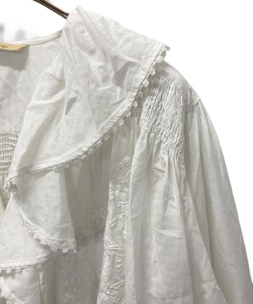 Curensology（カレンソロジー）Curensology (カレンソロジー) ラッフルレースブラウス ホワイト サイズ:Fの古着・服飾アイテム