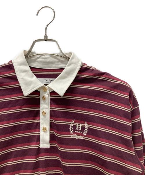 HER LIP TO（ハーリップトゥ）HER LIP TO (ハーリップトゥ) Laurel Emblem Polo Shirt ブラウン サイズ:Fの古着・服飾アイテム