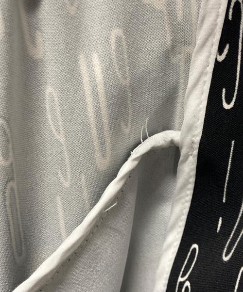 1PIU1UGUALE3 RELAX（ウノピゥウノウグァーレトレ リラックス）1PIU1UGUALE3 RELAX (ウノピゥウノウグァーレトレ リラックス) 総柄ジップジャケット ブラック サイズ:Mの古着・服飾アイテム