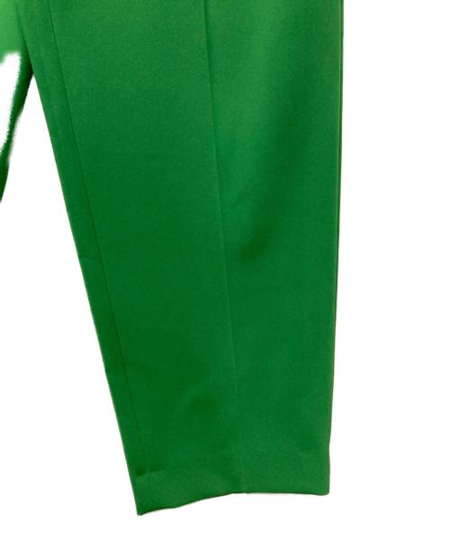 Curensology（カレンソロジー）Curensology (カレンソロジー) センタープレスパンツ グリーン サイズ:38 未使用品の古着・服飾アイテム