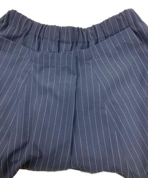 Curensology（カレンソロジー）Curensology (カレンソロジー) ツイルストライプドロストパンツストライプパンツ ネイビー サイズ:Fの古着・服飾アイテム