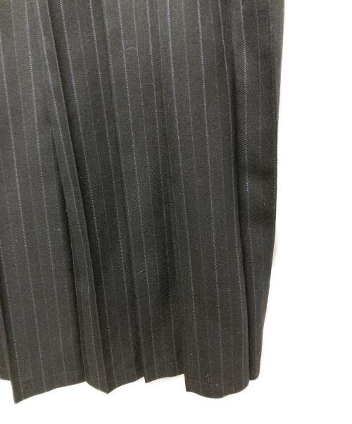 LIMI feu（リミフゥ）LIMI feu (リミフゥ) ウールギャバプリーツスカート グレー サイズ:Sの古着・服飾アイテム