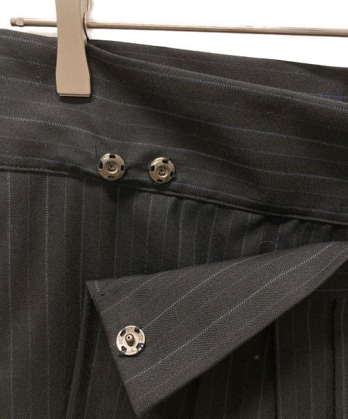 LIMI feu（リミフゥ）LIMI feu (リミフゥ) ウールギャバプリーツスカート グレー サイズ:Sの古着・服飾アイテム