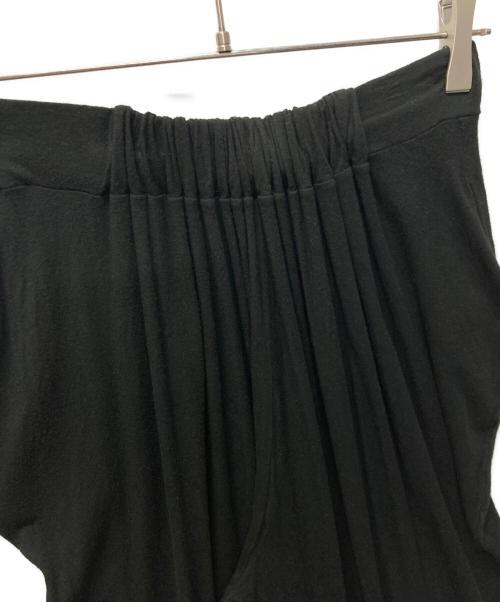 ISSEY MIYAKE（イッセイミヤケ）ISSEY MIYAKE (イッセイミヤケ) 変形イージーパンツ ブラック サイズ:2の古着・服飾アイテム