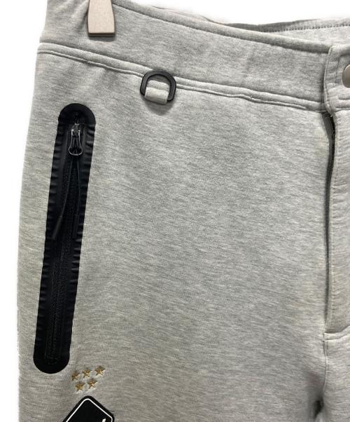 F.C.Real Bristol（エフシーレアルブリストル）F.C.Real Bristol (エフシーレアルブリストル) FLAT HEM SWEAT TRAINING PANTS グレー サイズ:Sの古着・服飾アイテム