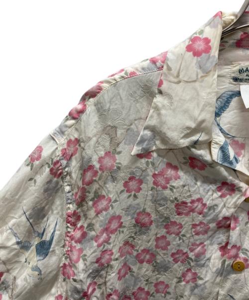 MAKANA LEI（マカナレイ）MAKANA LEI (マカナレイ) 花柄アロハシャツ ホワイト×ピンク サイズ:Lの古着・服飾アイテム