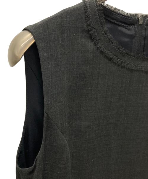 FOXEY（フォクシー）FOXEY (フォクシー) ノースリーブワンピース グレー サイズ:38の古着・服飾アイテム