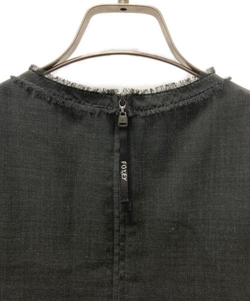 FOXEY（フォクシー）FOXEY (フォクシー) ノースリーブワンピース グレー サイズ:38の古着・服飾アイテム