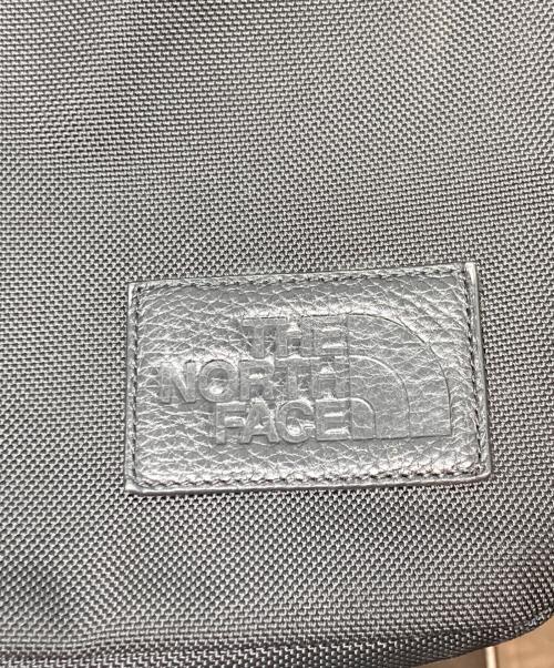 THE NORTH FACE（ザ ノース フェイス）THE NORTH FACE (ザ ノース フェイス) シャトル デイパック ブラックの古着・服飾アイテム