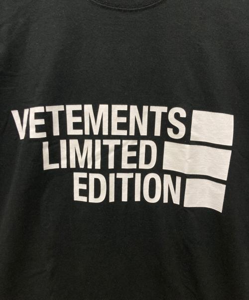 VETEMENTS（ヴェトモン）VETEMENTS (ヴェトモン) BIG LOGO LIMITED EDITION T-SHIRT ブラック サイズ:Sの古着・服飾アイテム