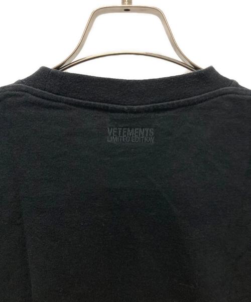 VETEMENTS（ヴェトモン）VETEMENTS (ヴェトモン) BIG LOGO LIMITED EDITION T-SHIRT ブラック サイズ:Sの古着・服飾アイテム