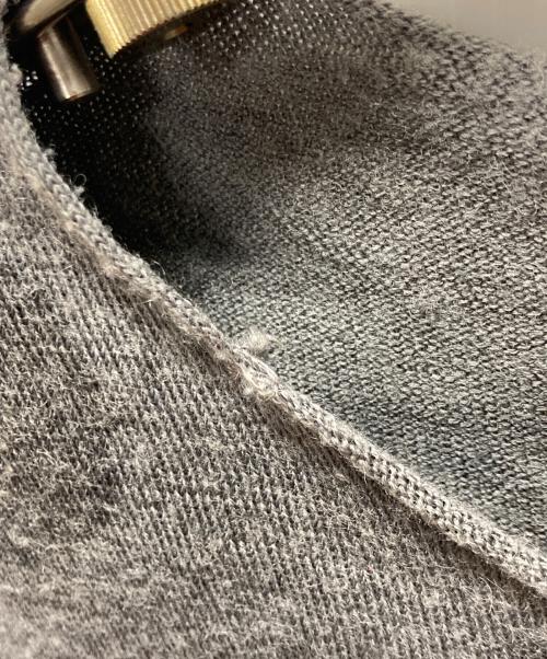 BLACK COMME des GARCONS（ブラックコムデギャルソン）BLACK COMME des GARCONS (ブラックコムデギャルソン) ダメージ加工迷彩ニット グレー サイズ:Sの古着・服飾アイテム