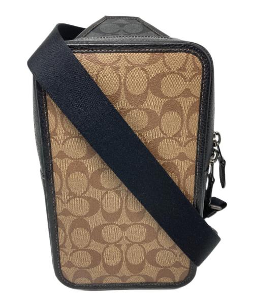 COACH（コーチ）COACH (コーチ) サリバン パック・ブロックド シグネチャー キャンバス ベージュの古着・服飾アイテム