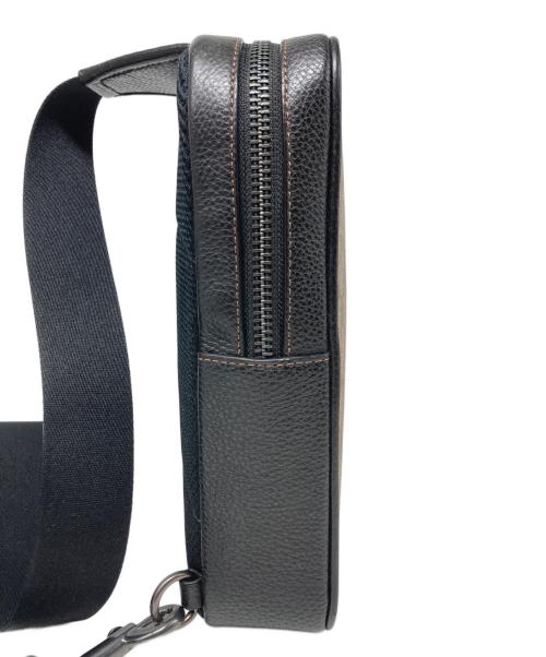 COACH（コーチ）COACH (コーチ) サリバン パック・ブロックド シグネチャー キャンバス ベージュの古着・服飾アイテム