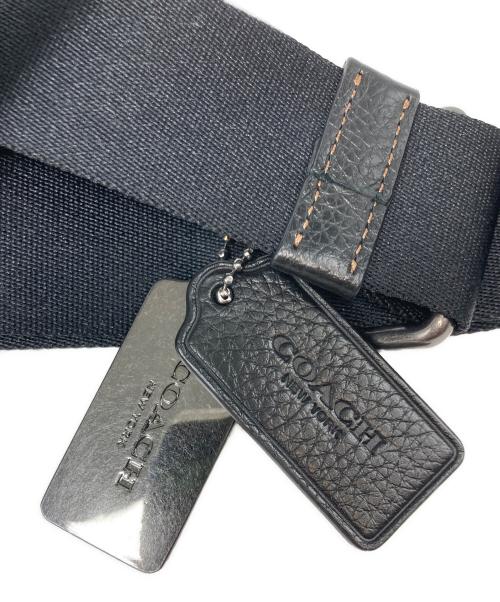 COACH（コーチ）COACH (コーチ) サリバン パック・ブロックド シグネチャー キャンバス ベージュの古着・服飾アイテム