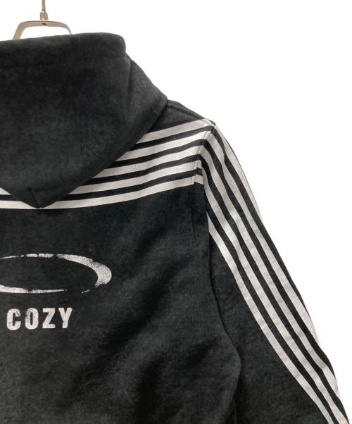 cozy worldwide（コジー ワールドワイド）cozy worldwide (コジー ワールドワイド) world royal knight club hoodie ブラック サイズ:Mの古着・服飾アイテム