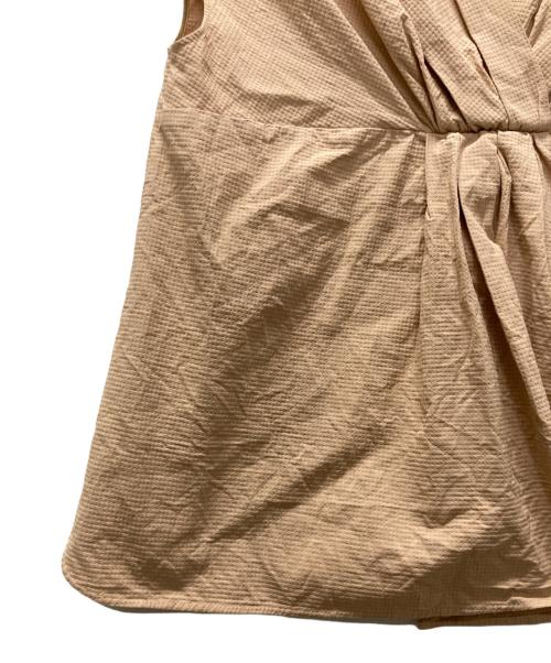 DRAWER（ドゥロワー）DRAWER (ドゥロワー) コットンバックギャザーノースリーブブラウス ベージュ サイズ:36の古着・服飾アイテム
