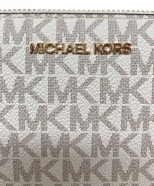 MICHAEL KORS（マイケル・コース）MICHAEL KORS (マイケル・コース) ラウンドファスナー長財布 ホワイトの古着・服飾アイテム
