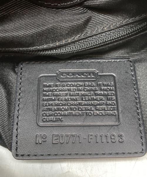 COACH（コーチ）COACH (コーチ) シグネチャーショルダーバッグ ブラックの古着・服飾アイテム