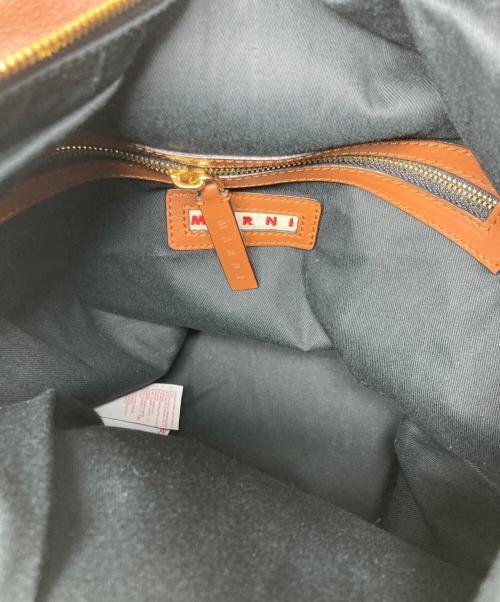 MARNI（マルニ）MARNI (マルニ) レザーショルダーバッグ/バケットバッグ/ワンショルダーバッグ ブラウンの古着・服飾アイテム