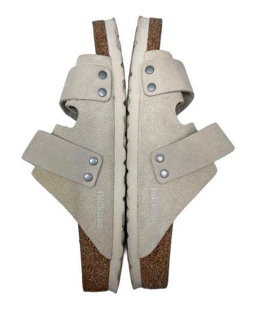 BIRKENSTOCK（ビルケンシュトック）BIRKENSTOCK (ビルケンシュトック) Uji ヌバックサンダル ベージュ×アイボリー サイズ:24の古着・服飾アイテム