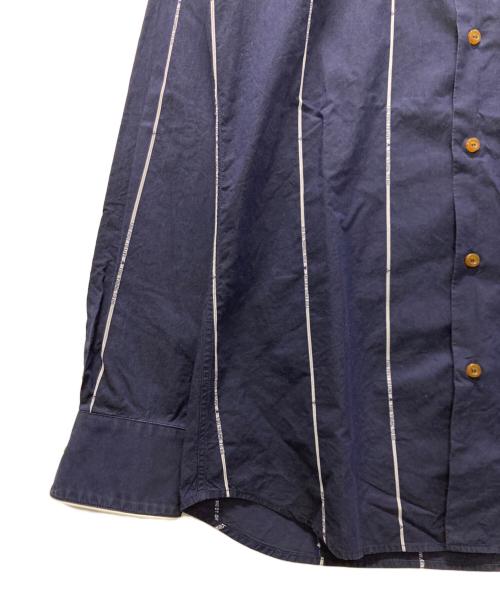 Vivienne Westwood man（ヴィヴィアンウエストウッドマン）Vivienne Westwood man (ヴィヴィアン ウェストウッド マン) オーブ刺繍ストライプシャツ ネイビー サイズ:2の古着・服飾アイテム