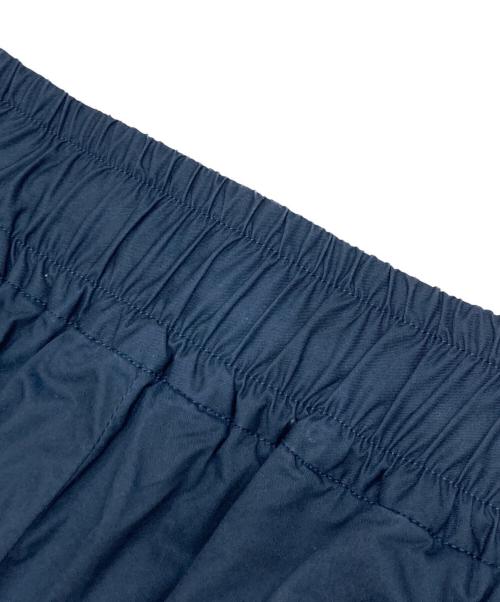 WHITE MOUNTAINEERING（ホワイトマウンテ二アニング）WHITE MOUNTAINEERING (ホワイトマウンテ二アニング) TUCKED WIDE PANTS ネイビー サイズ:2の古着・服飾アイテム