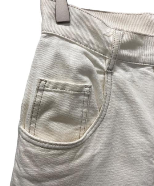 Maison Margiela（メゾンマルジェラ）Maison Margiela (メゾンマルジェラ) スラッシュディテールカットオフデニムパンツ ホワイト サイズ:36の古着・服飾アイテム