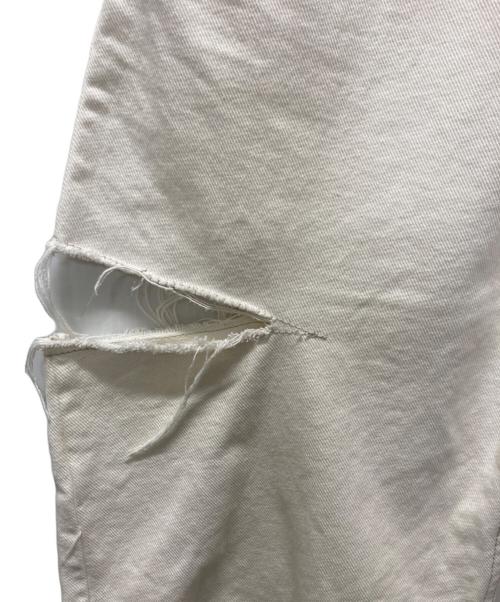 Maison Margiela（メゾンマルジェラ）Maison Margiela (メゾンマルジェラ) スラッシュディテールカットオフデニムパンツ ホワイト サイズ:36の古着・服飾アイテム