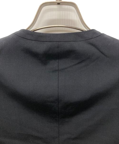 l'heritage martinique（レリタージュ マルティニーク）l'heritage martinique (レリタージュ マルティニーク) T/W 2WAYストレッチクルーネックジャケット ネイビー サイズ:記載なし 未使用品の古着・服飾アイテム