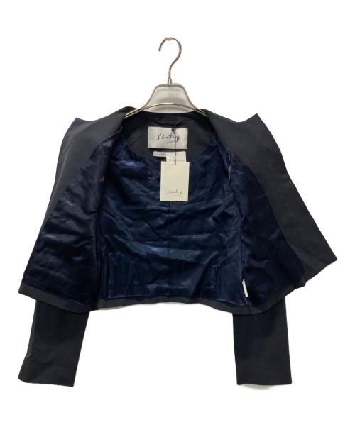l'heritage martinique（レリタージュ マルティニーク）l'heritage martinique (レリタージュ マルティニーク) T/W 2WAYストレッチクルーネックジャケット ネイビー サイズ:記載なし 未使用品の古着・服飾アイテム