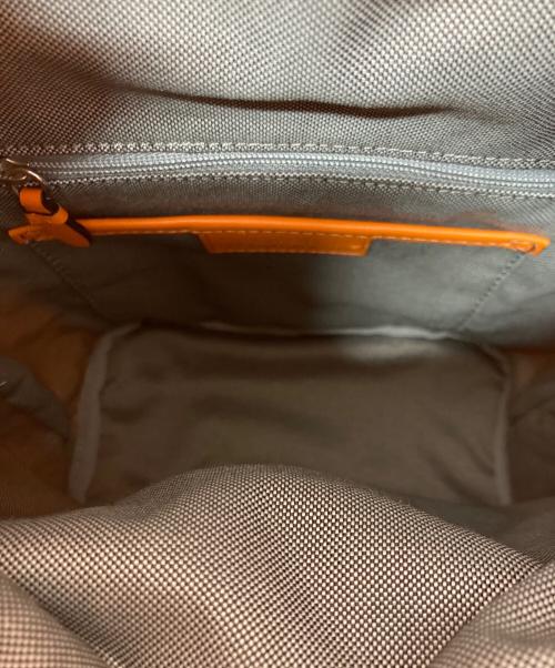 COLE HAAN（コールハーン）COLE HAAN (コールハーン) ナイロンドローストリングクロスボディバッグ オレンジの古着・服飾アイテム