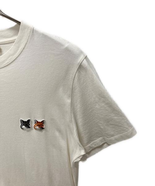 maison kitsune（メゾンキツネ）MAISON KITSUNE (メゾンキツネ) DOUBLE FOX HEAD PATCH Tシャツ ホワイト サイズ:Sの古着・服飾アイテム