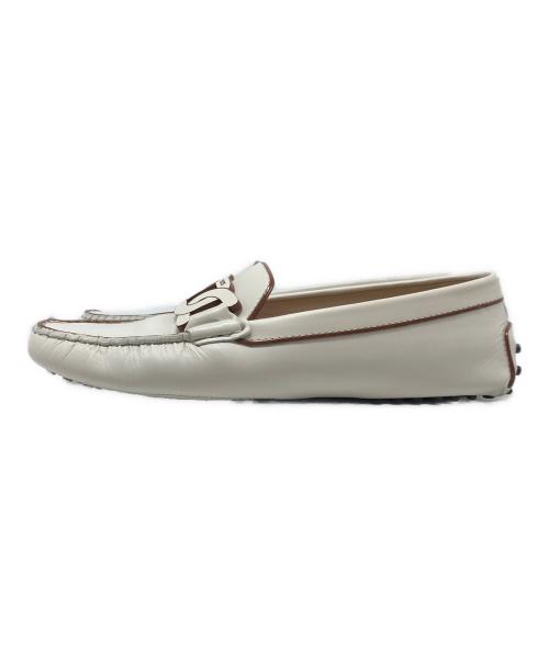 TOD'S（トッズ）TOD'S (トッズ) KATE/ケイトドライビングシューズ アイボリー サイズ:39の古着・服飾アイテム