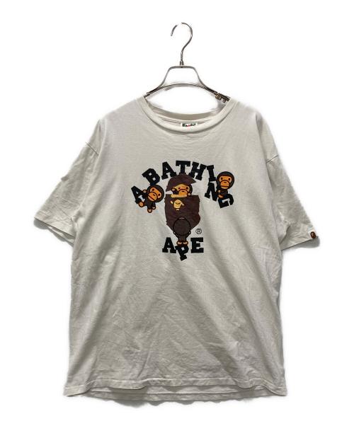 A BATHING APE（アベイシングエイプ）A BATHING APE (アベイシングエイプ) COLLEGE MILO TEE ホワイト サイズ:XLの古着・服飾アイテム