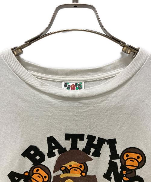 A BATHING APE（アベイシングエイプ）A BATHING APE (アベイシングエイプ) COLLEGE MILO TEE ホワイト サイズ:XLの古着・服飾アイテム
