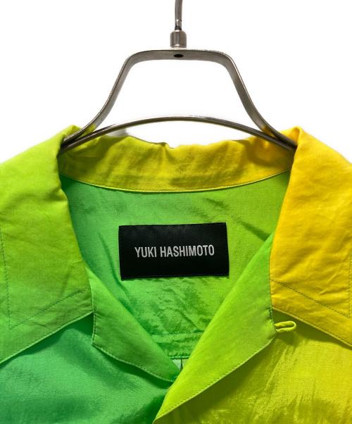 YUKI HASHIMOTO（ユウキハシモト）YUKI HASHIMOTO (ユウキハシモト) HOWDAY (ハウデイ) 別注 EXCLUSIVE SHORTSLEEVE SHIRTSオープンカラーシャツ グリーン×イエロー サイズ:46の古着・服飾アイテム