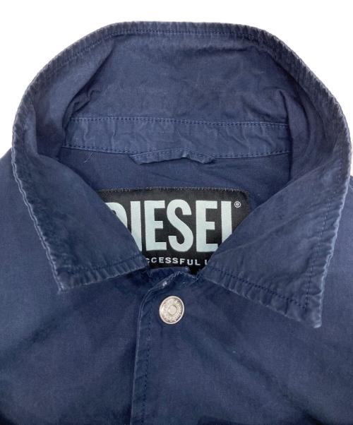 DIESEL（ディーゼル）DIESEL (ディーゼル) LAKER-WOW トラッカージャケット ネイビー サイズ:Mの古着・服飾アイテム