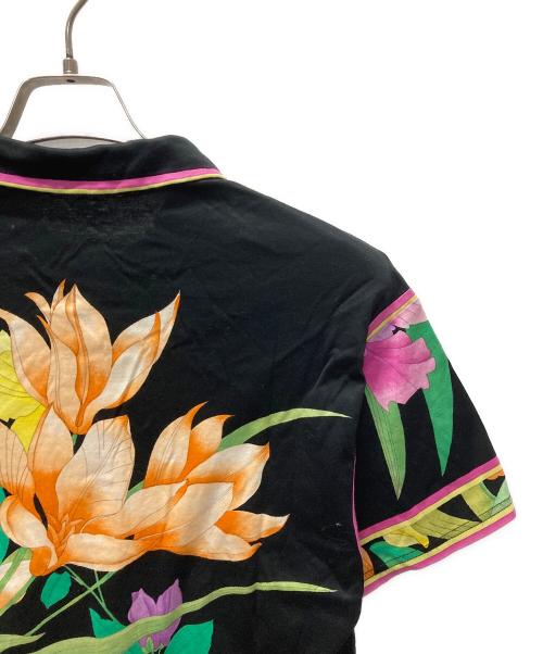 LEONARD FASHION（レオナールファッション）LEONARD FASHION (レオナールファッション) 花柄ポロシャツ ブラック サイズ:Mの古着・服飾アイテム