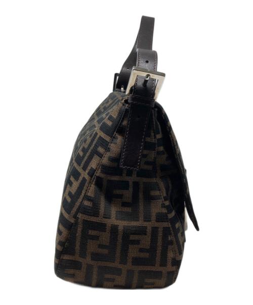 FENDI（フェンディ）FENDI (フェンディ) ズッカ マンババケット ショルダーバッグ ブラウンの古着・服飾アイテム